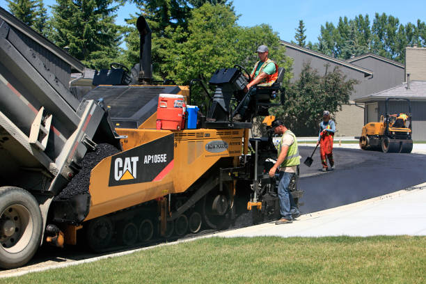 Best Residential Driveway Paver Services  in Lwa, CA